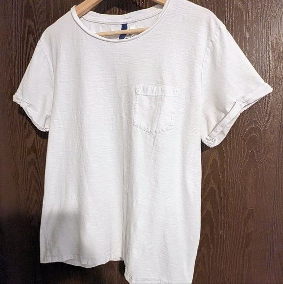 White Cuffed Aleve T-shirt with Pocket | M - Picture 4 of 4